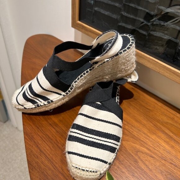 Tony Pons Ter Wedge-NWOT - Picture 1 of 7